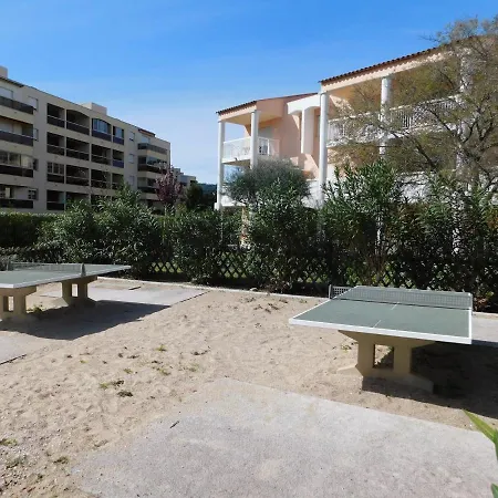 T2 Residence Du Golfe Rdc, Piscine Parking Prive